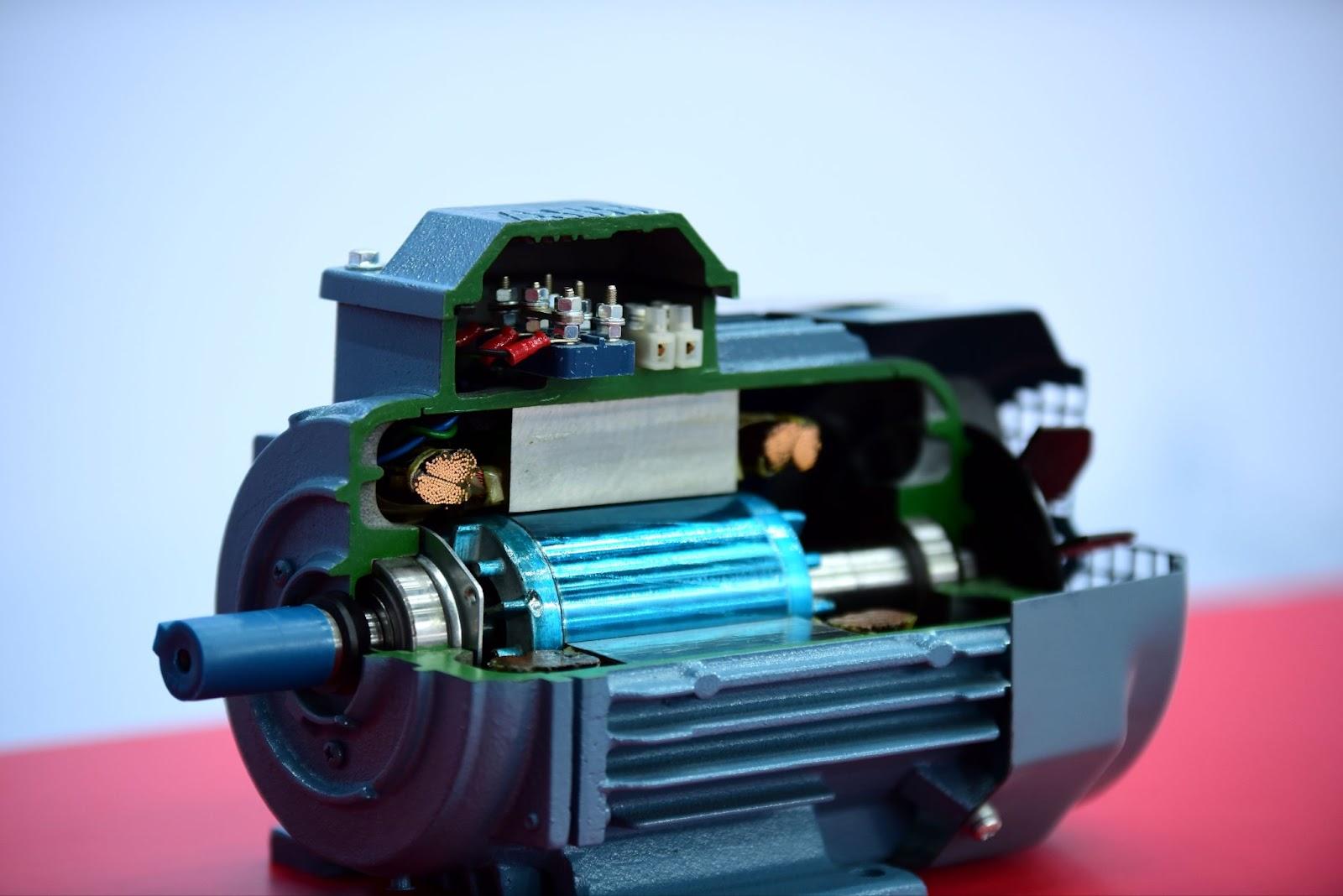 Permanent magnet motor